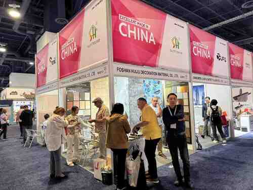 Últimas noticias de la empresa sobre SUNHOUSE en la Feria Internacional de Constructores de la NAHB 2025: Expansión al Mercado Estadounidense de Materiales de Construcción