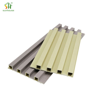 Un buen precio. Panel de pared de WPC impermeable, revestimiento de pared ecológico para decoración de jardines al aire libre en línea