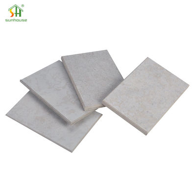Un buen precio. Panel de tablero de fibrocemento de fibrocemento para uso en decoración exterior interior en línea