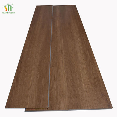 Tablón de suelo resistente al agua y resistente a los arañazos SPC para uso en decoración exterior e interior