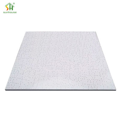 Un buen precio. Tablero de tejas de techo de fibra mineral Uso de decoración exterior interior para uso en aplicaciones de construcción de edificios en línea