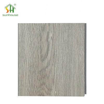 Tablón de suelo de clic SPC resistente a los arañazos para uso en decoración exterior interior