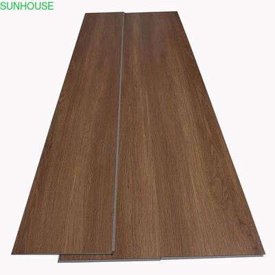 Un buen precio. Tablón de suelo impermeable SPC Click para uso en decoración exterior interior en línea