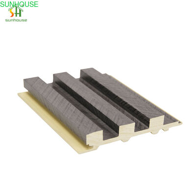 Un buen precio. Aplicación de revestimiento residencial comercial de panel de pared WPC para decoración de edificios modernos en línea