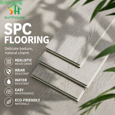 Un buen precio. Tablón de suelo impermeable con núcleo rígido a prueba de termitas SPC para uso en decoración exterior e interior en línea